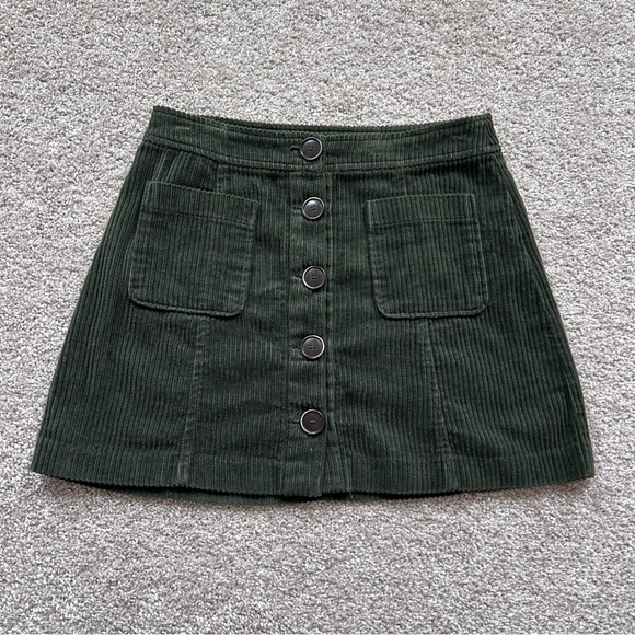 Zara Dresses & Skirts - Zara TRF Dark Green Corduroy Button Front Mini Skirt w/ Patch Pockets XS